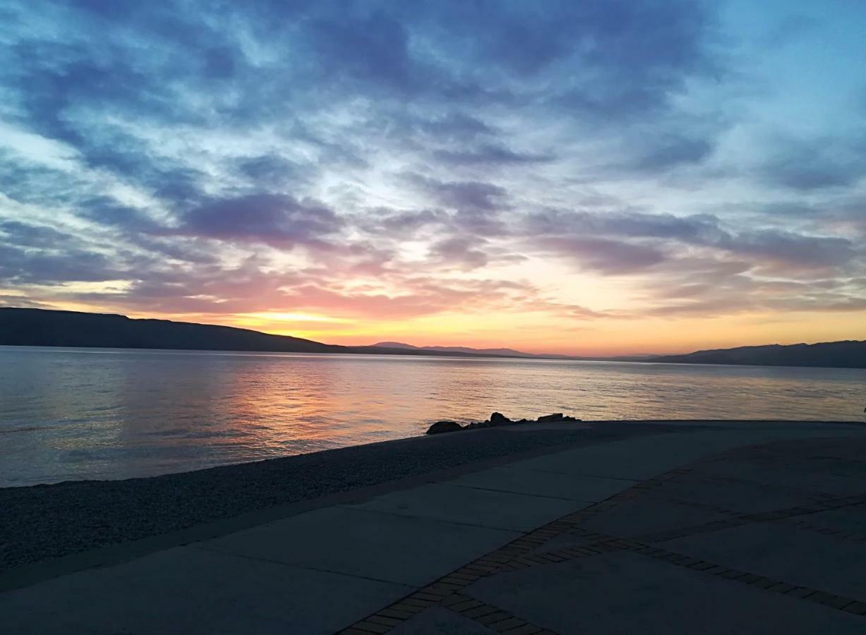 Apartment And Rooms Markovic Senj  Εξωτερικό φωτογραφία